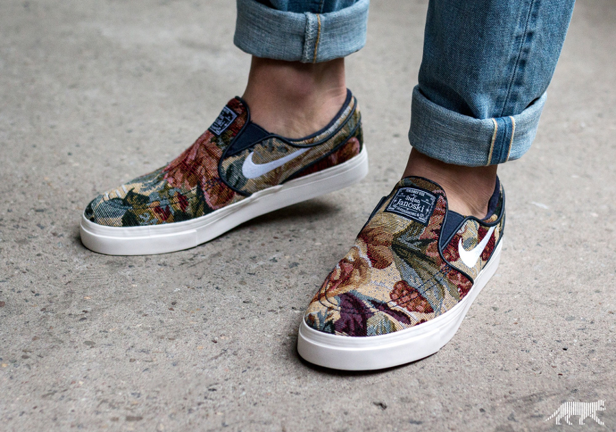 janoski slip on floral