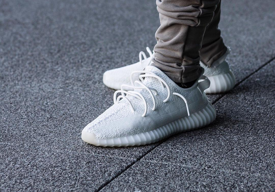 yeezy triple white prix