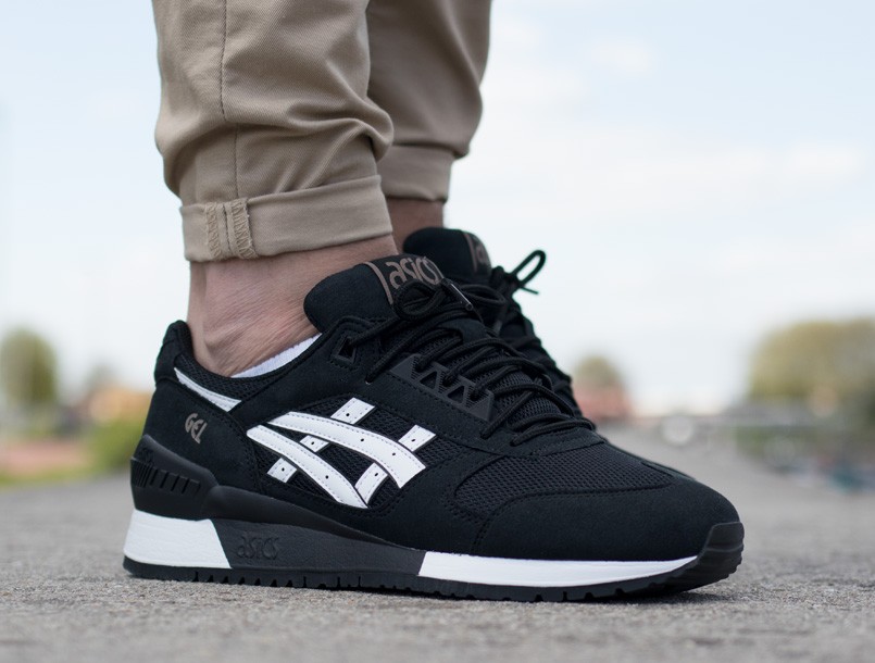 asics noir et blanche