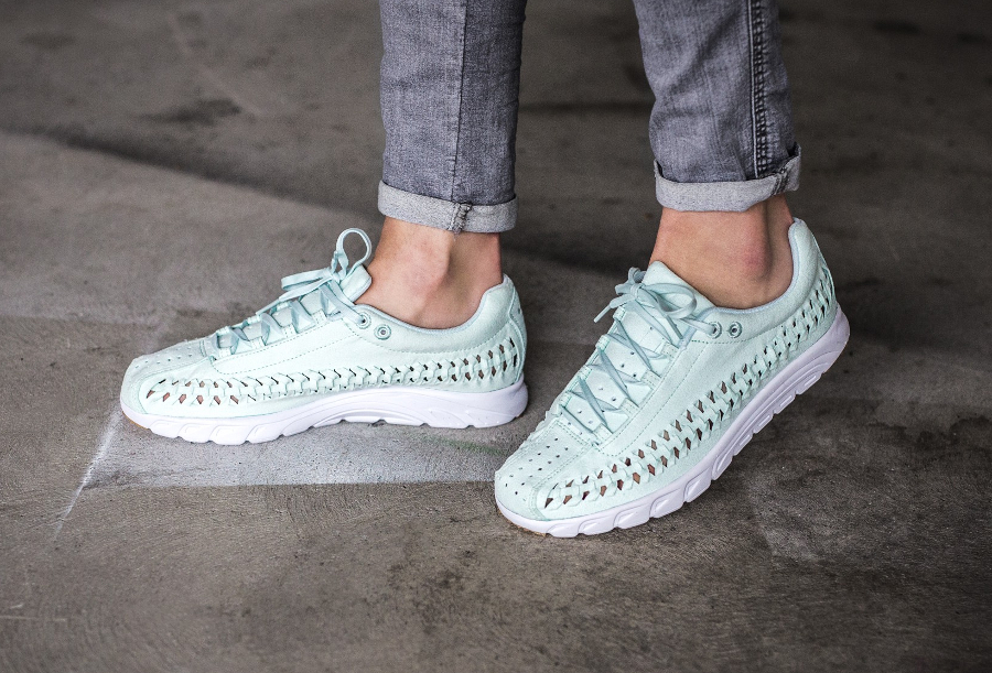 Nike wmns best sale mayfly woven qs