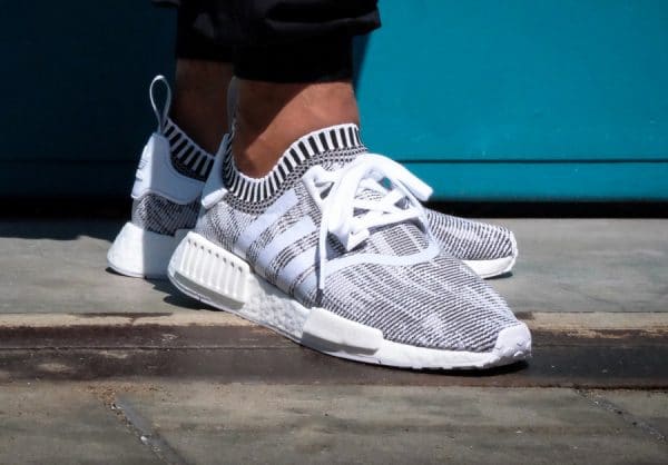 nmd r1 glitch camo white