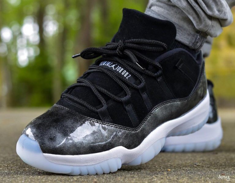 Retro 11 noir 2025