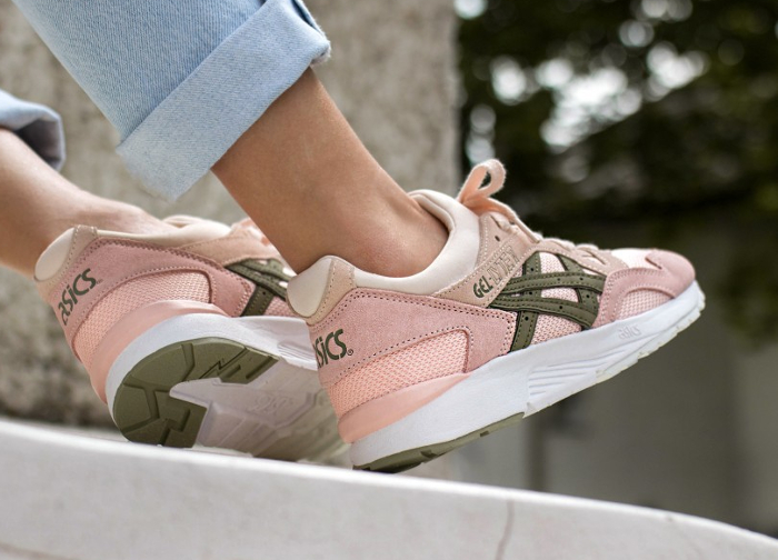 asics femme fleur