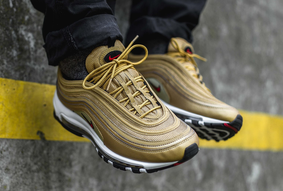 nike air max 97 gold and black