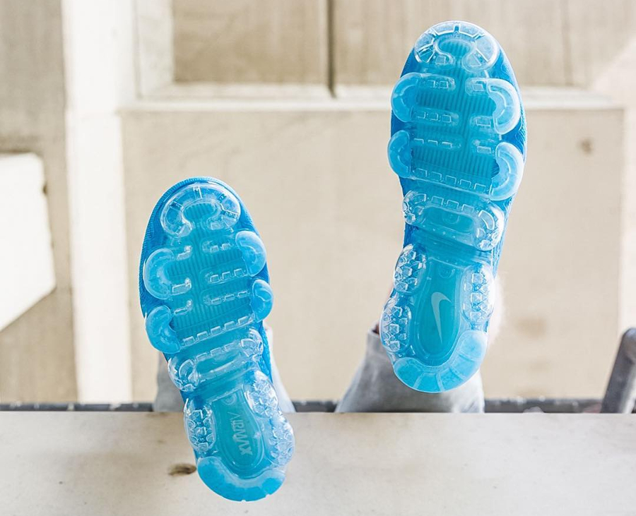 Air vapormax flyknit shop day to night