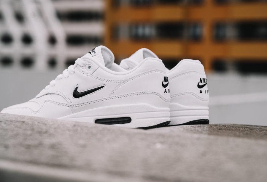 air max blanche diamant