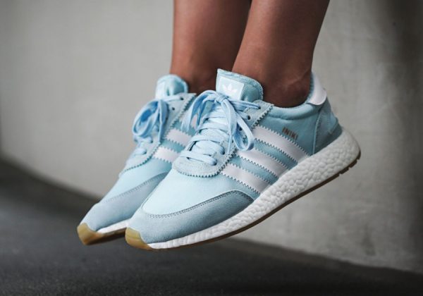 adidas femme bleu ciel