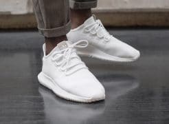 triple s blanche semelle transparente