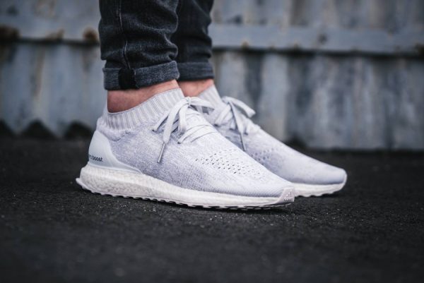 Chaussure Adidas Ultra Boost Uncaged PK Blanche homme (1)