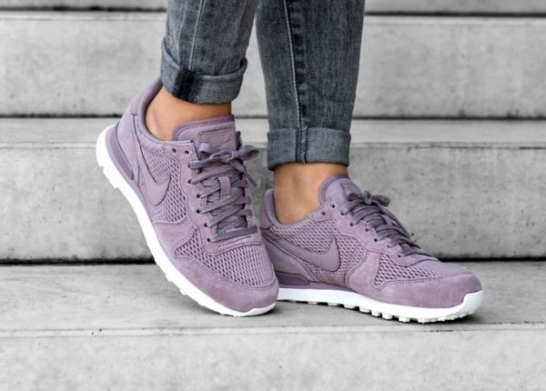 nike internationalist femme daim