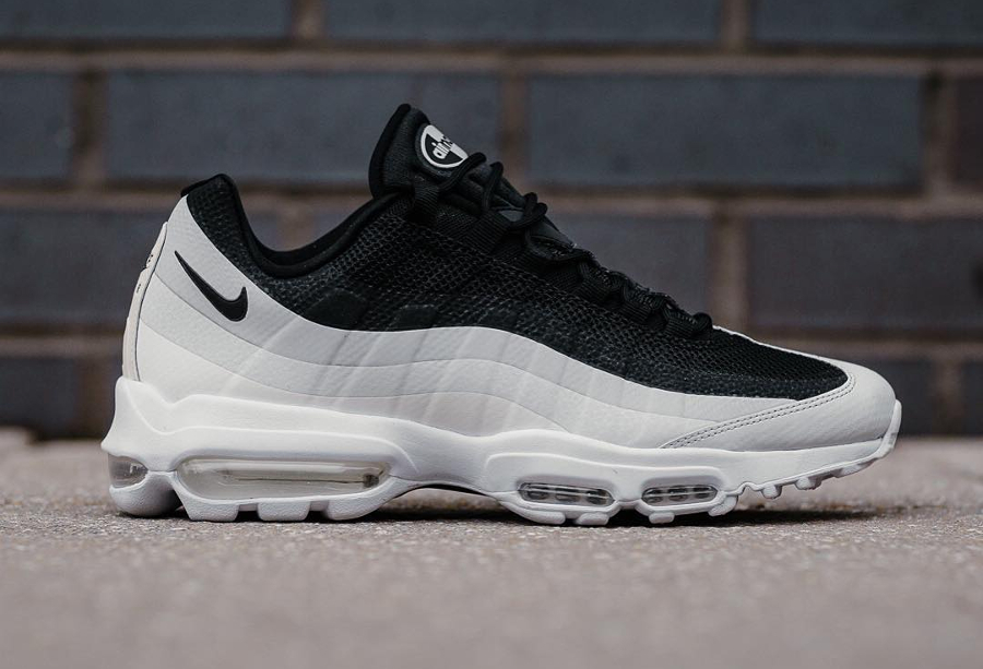 nike air max 95 ultra essential black white