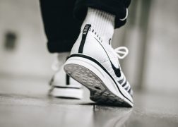 nike flyknit blanche