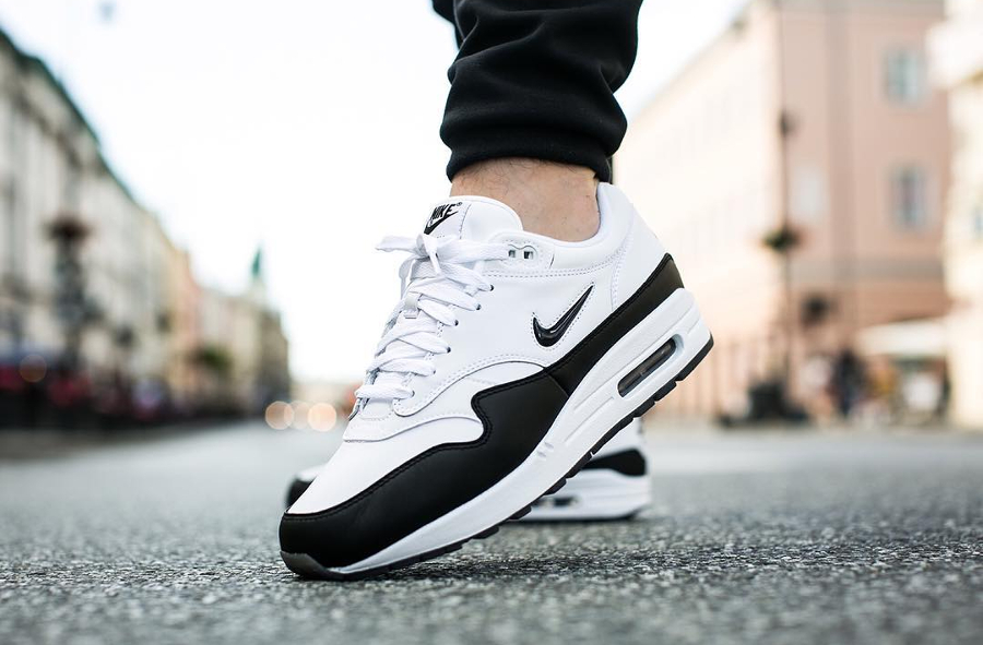 nike air max 1 premium sc crown jewel black white