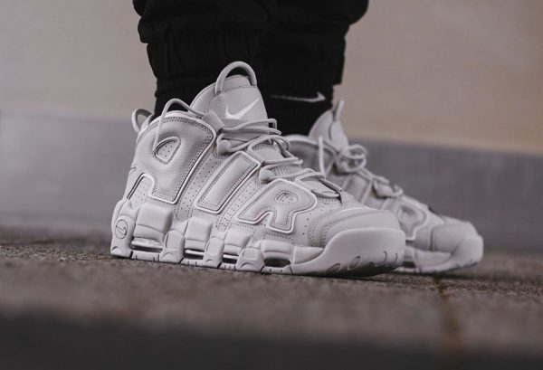 nike uptempo gray