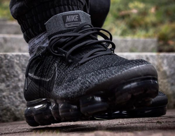 Nike Air Vapormax Flyknit Noire Triple 