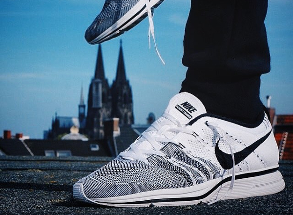 Nike Flyknit Racer Black White