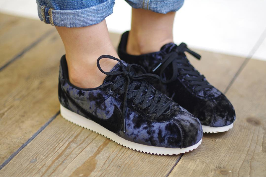 nike femme velours