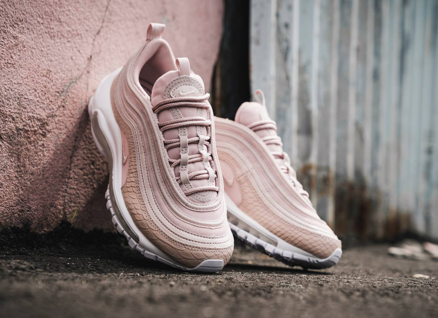 basket air max femme rose