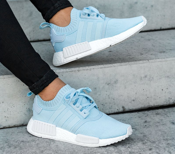 chaussure adidas bleu ciel