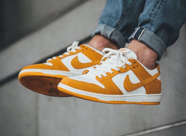 nike dunk curry