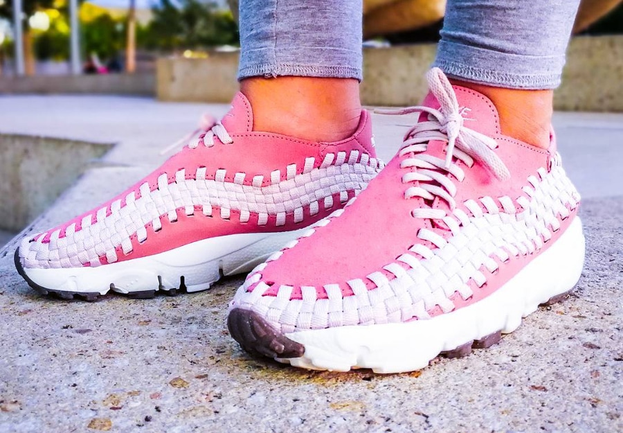 Chaussure Nike Wmns Air Footscape Woven Red Stardust