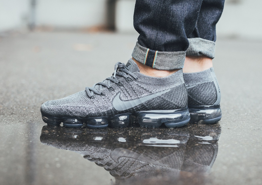 Chaussure NikeLab Air Vapormax Flyknit Grise Cool Grey (homme) (2)