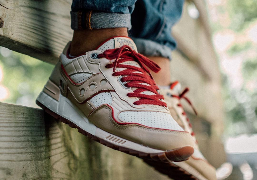 Extra butter x clearance saucony shadow 5000