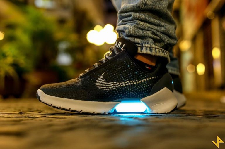 nike hyperadapt 1.0 earl