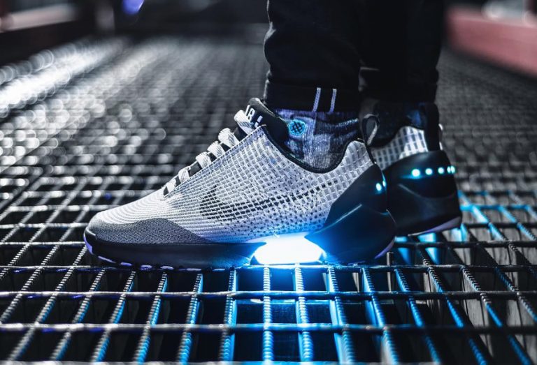 nike hyperadapt 1.0 metallic silver