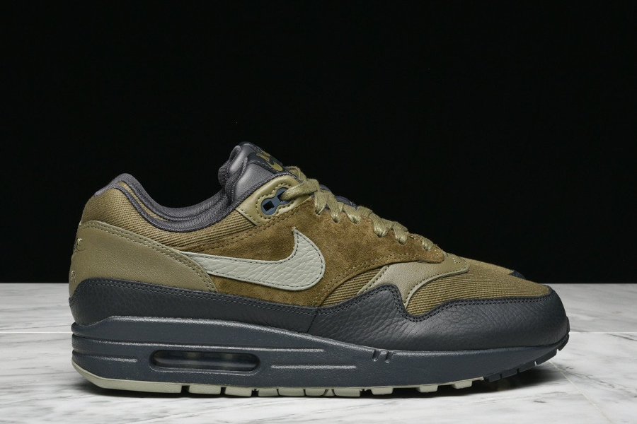 basket-air-max-one-homme-medium-olive-2017-875844-201 (2)