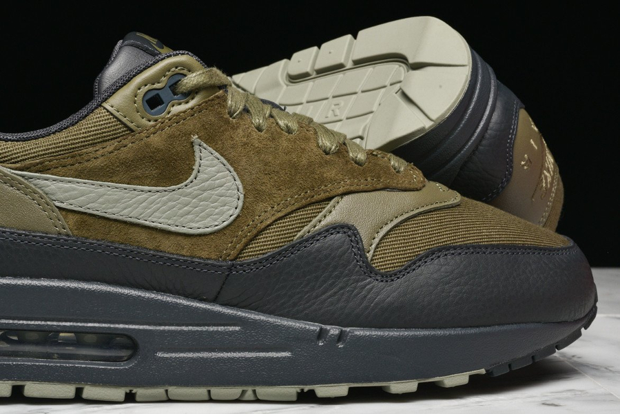 basket-air-max-one-homme-medium-olive-2017-875844-201 (4)