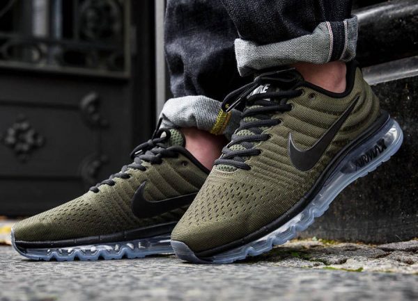 nike khaki air max