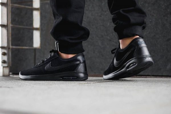 air max bruin vapor black