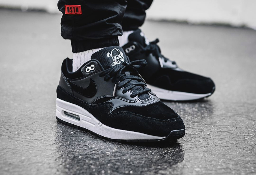 nike air max 1 rebel skulls