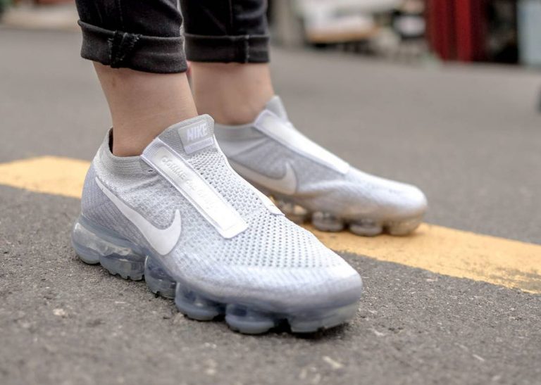 Comme-des-garçons-nike-air-vapormax-pure-platinum