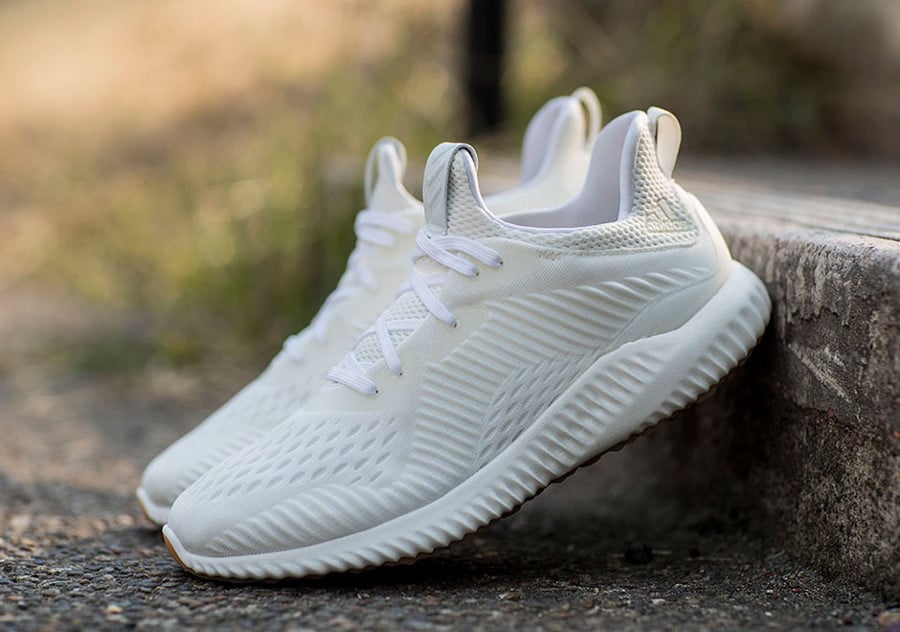 Adidas clearance alphabounce blanche