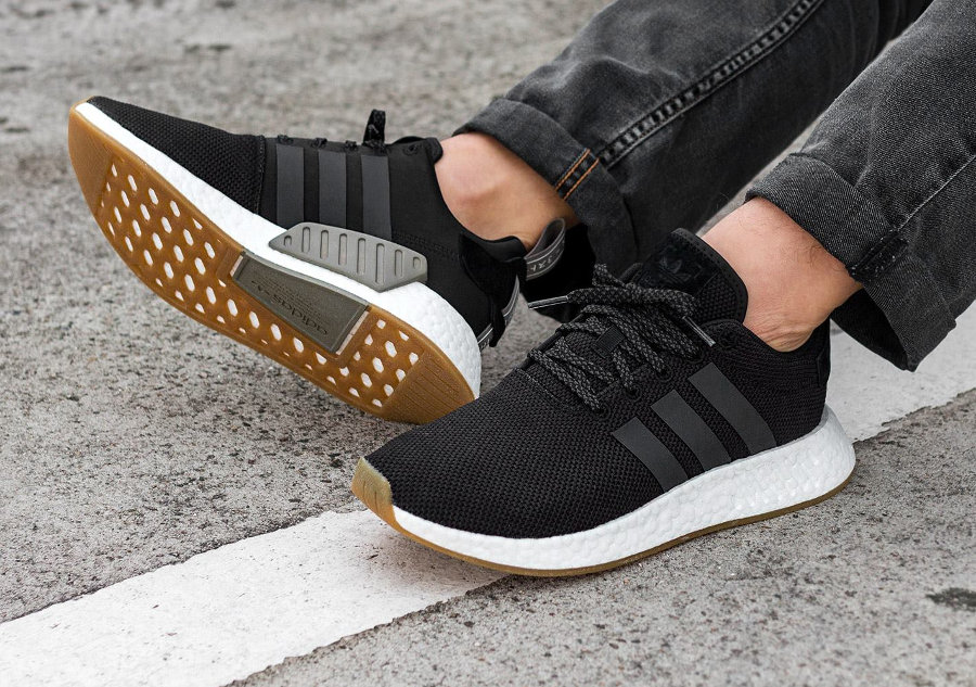 Nmd r2 utility black sale