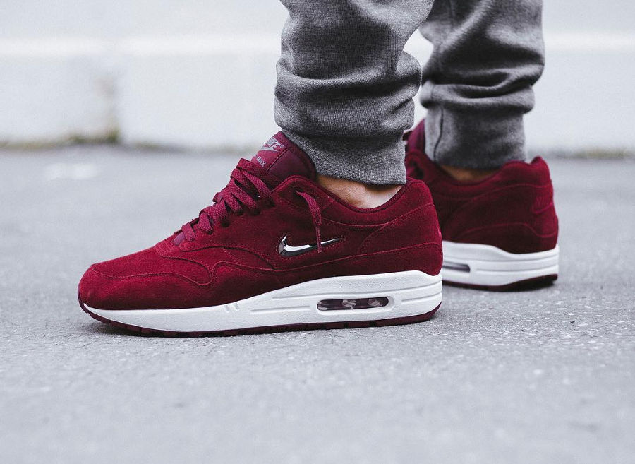 nike air max 1 jewel red