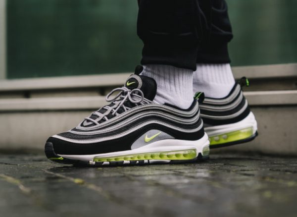 air max 97 dans la nuit