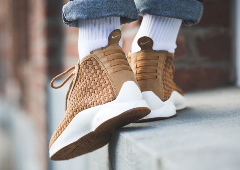 wheat nike boots