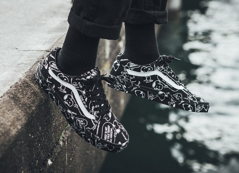 Peanuts x Vans UA Old Skool Noir 'Black Snoopy