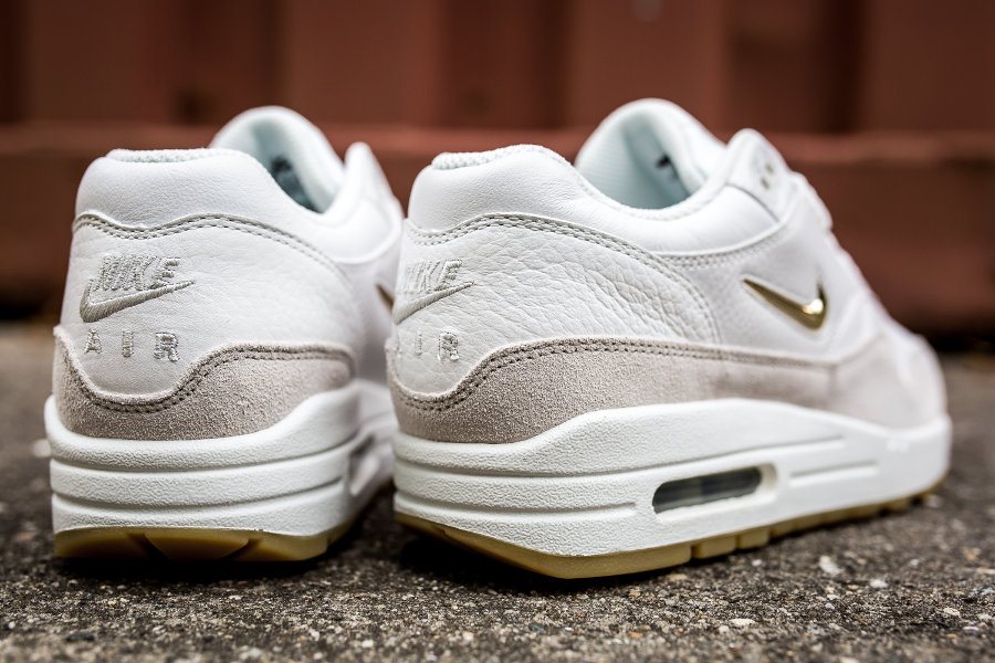 Nike wmns air max 1 premium sc jewel summit white sale
