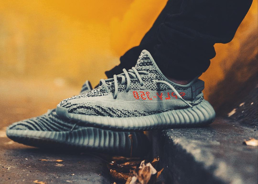 Yeezy 350 grise et orange hotsell