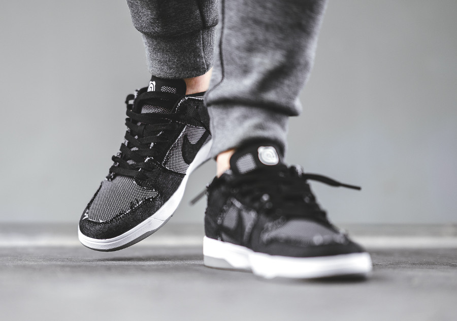 Chaussure Medicom x Nike SB Dunk Elite 'Bearbricks' Black Denim