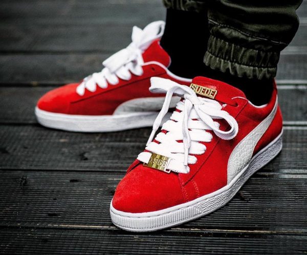 puma suede rouge porté