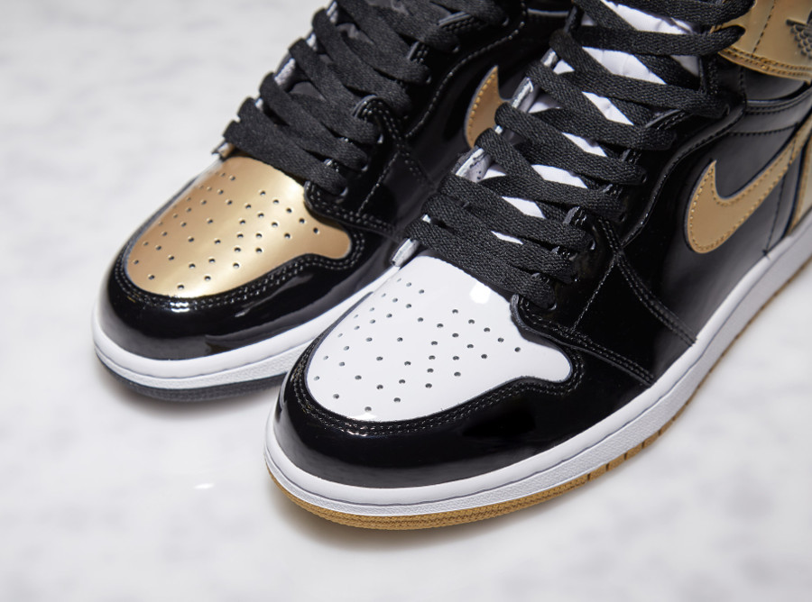 jordan noir et doré