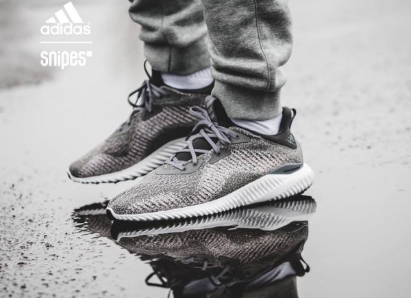 Adidas shop alphabounce gris