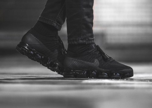 vapormax plus femme noir