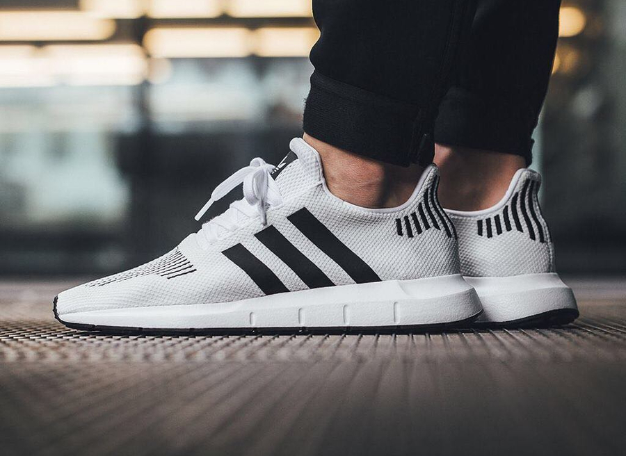 adidas swift run homme blanche