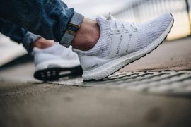ultra boost triple white 3.0 homme